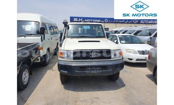 Buy Import Toyota Land Cruiser White Car in Import - Dubai in Al Jazirah State Buy Import Toyota Land Cruiser White Car in Import - Dubai in Al Jazirah State
