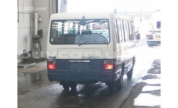 Buy Import Toyota Coaster White Car in Import - Dubai in Al Jazirah State Buy Import Toyota Coaster White Car in Import - Dubai in Al Jazirah State