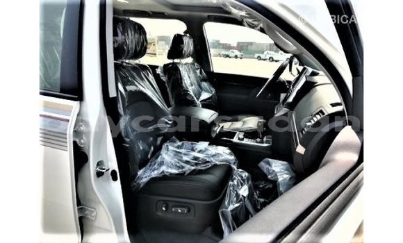 Buy Import Toyota Land Cruiser White Car in Import - Dubai in Al Jazirah State Buy Import Toyota Land Cruiser White Car in Import - Dubai in Al Jazirah State