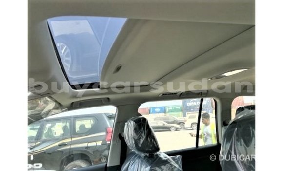 Buy Import Toyota Land Cruiser White Car in Import - Dubai in Al Jazirah State Buy Import Toyota Land Cruiser White Car in Import - Dubai in Al Jazirah State