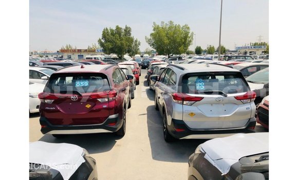 Acheter Import Voiture Toyota Rush Rouge à Import - Dubai, État d'Al Jazirah Acheter Import Voiture Toyota Rush Rouge à Import - Dubai, État d'Al Jazirah