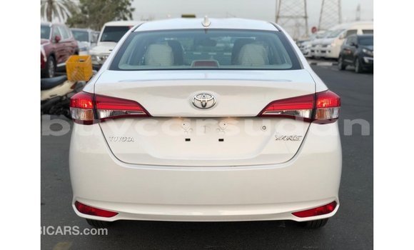 Buy Import Toyota DA White Truck in Import - Dubai in Al Jazirah State Buy Import Toyota DA White Truck in Import - Dubai in Al Jazirah State