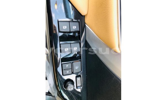 Acheter Import Voiture Toyota Fortuner Noir à Import - Dubai, État d'Al Jazirah Acheter Import Voiture Toyota Fortuner Noir à Import - Dubai, État d'Al Jazirah