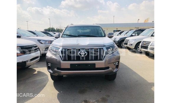 Acheter Import Voiture Toyota Prado Marron à Import - Dubai, État d'Al Jazirah Acheter Import Voiture Toyota Prado Marron à Import - Dubai, État d'Al Jazirah