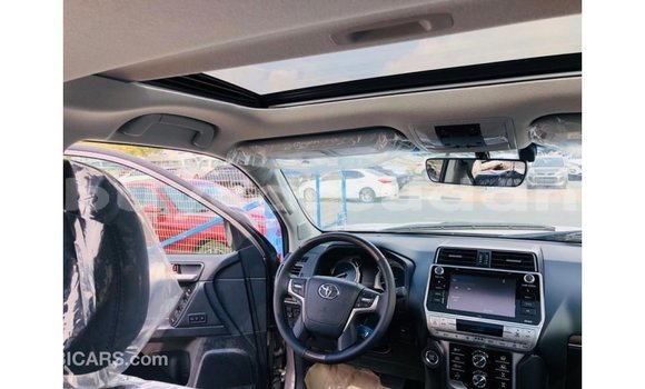 Acheter Import Voiture Toyota Prado Marron à Import - Dubai, État d'Al Jazirah Acheter Import Voiture Toyota Prado Marron à Import - Dubai, État d'Al Jazirah