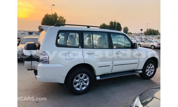 Buy Import Mitsubishi Pajero White Car in Import - Dubai in Al Jazirah State Buy Import Mitsubishi Pajero White Car in Import - Dubai in Al Jazirah State
