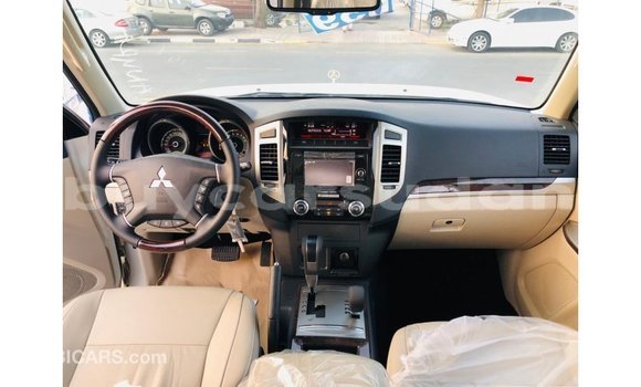Buy Import Mitsubishi Pajero White Car in Import - Dubai in Al Jazirah State Buy Import Mitsubishi Pajero White Car in Import - Dubai in Al Jazirah State