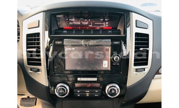 Buy Import Mitsubishi Pajero White Car in Import - Dubai in Al Jazirah State Buy Import Mitsubishi Pajero White Car in Import - Dubai in Al Jazirah State