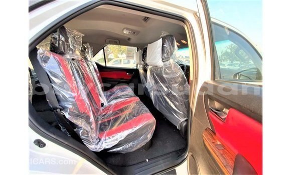 Buy Import Toyota Fortuner White Car in Import - Dubai in Al Jazirah State Buy Import Toyota Fortuner White Car in Import - Dubai in Al Jazirah State