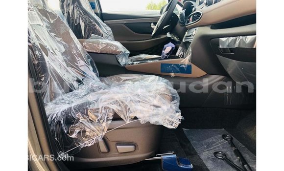 Acheter Import Voiture Hyundai Santa Fe Vert à Import - Dubai, État d'Al Jazirah Acheter Import Voiture Hyundai Santa Fe Vert à Import - Dubai, État d'Al Jazirah