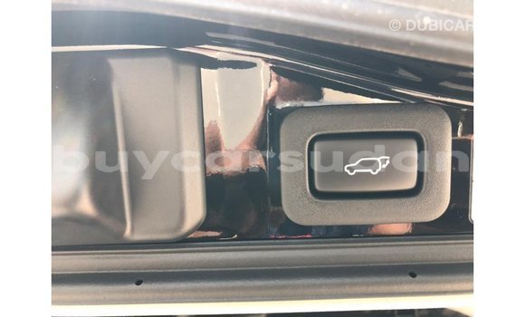 Acheter Import Voiture Toyota Land Cruiser Noir à Import - Dubai, État d'Al Jazirah Acheter Import Voiture Toyota Land Cruiser Noir à Import - Dubai, État d'Al Jazirah