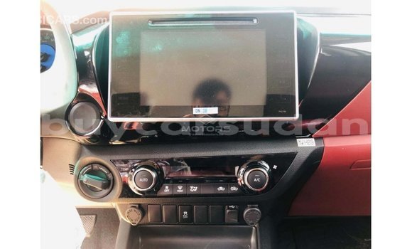 Acheter Import Voiture Toyota Hilux Blanc à Import - Dubai, État d'Al Jazirah Acheter Import Voiture Toyota Hilux Blanc à Import - Dubai, État d'Al Jazirah