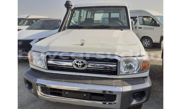 Buy Import Toyota Land Cruiser White Car in Import - Dubai in Al Jazirah State Buy Import Toyota Land Cruiser White Car in Import - Dubai in Al Jazirah State