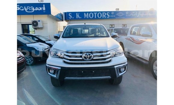 Acheter Import Voiture Toyota Hilux Blanc à Import - Dubai, État d'Al Jazirah Acheter Import Voiture Toyota Hilux Blanc à Import - Dubai, État d'Al Jazirah
