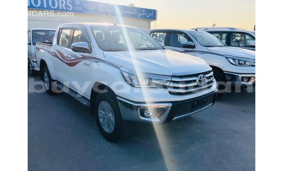 Acheter Import Voiture Toyota Hilux Blanc à Import - Dubai, État d'Al Jazirah Acheter Import Voiture Toyota Hilux Blanc à Import - Dubai, État d'Al Jazirah