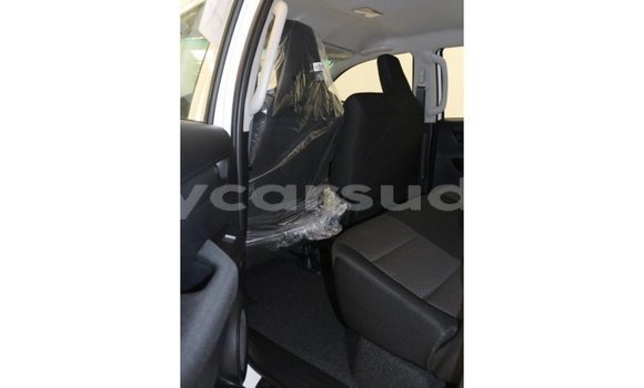 Buy Import Toyota Hilux White Car in Import - Dubai in Al Jazirah State Buy Import Toyota Hilux White Car in Import - Dubai in Al Jazirah State
