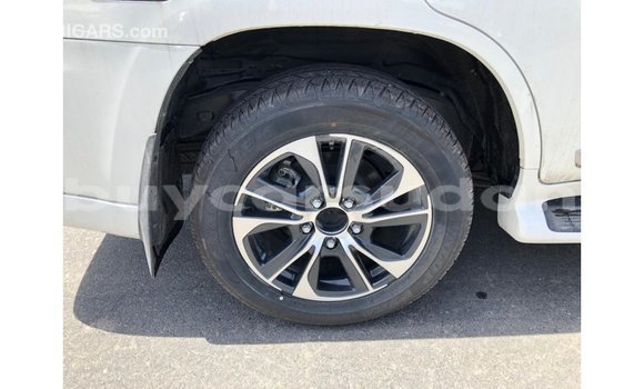 Buy Import Toyota Land Cruiser White Car in Import - Dubai in Al Jazirah State Buy Import Toyota Land Cruiser White Car in Import - Dubai in Al Jazirah State