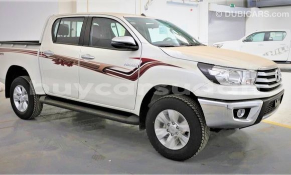 Buy Import Toyota Hilux White Car in Import - Dubai in Al Jazirah State Buy Import Toyota Hilux White Car in Import - Dubai in Al Jazirah State