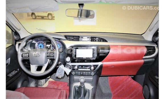 Buy Import Toyota Hilux White Car in Import - Dubai in Al Jazirah State Buy Import Toyota Hilux White Car in Import - Dubai in Al Jazirah State