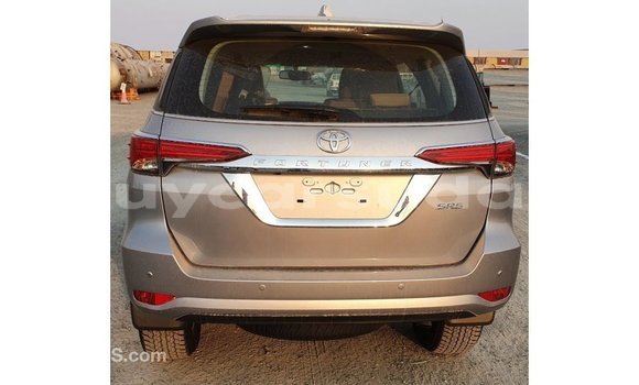Buy Import Toyota Fortuner Other Car in Import - Dubai in Al Jazirah State Buy Import Toyota Fortuner Other Car in Import - Dubai in Al Jazirah State