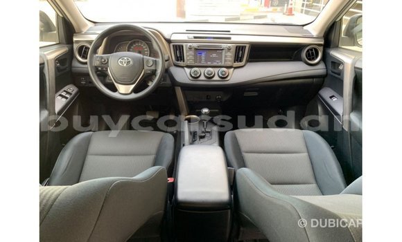 Buy Import Toyota HiAce White Truck in Import - Dubai in Al Jazirah State Buy Import Toyota HiAce White Truck in Import - Dubai in Al Jazirah State