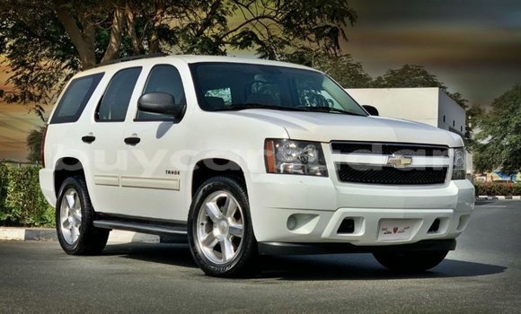 Buy Import Chevrolet Tahoe White Car in Import - Dubai in Al Jazirah State