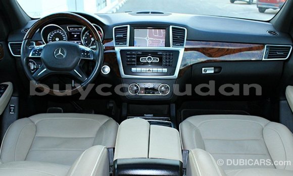 Buy Import Mercedes-Benz 190 White Car in Import - Dubai in Al Jazirah State Buy Import Mercedes-Benz 190 White Car in Import - Dubai in Al Jazirah State
