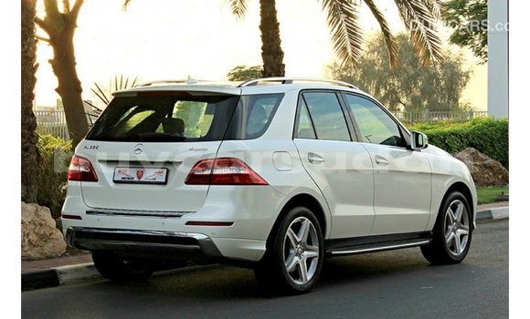 Buy Import Mercedes-Benz 190 White Car in Import - Dubai in Al Jazirah State Buy Import Mercedes-Benz 190 White Car in Import - Dubai in Al Jazirah State