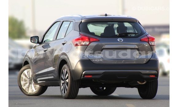 Acheter Import Utilitaire Nissan Evalia Autre à Import - Dubai, État d'Al Jazirah Acheter Import Utilitaire Nissan Evalia Autre à Import - Dubai, État d'Al Jazirah