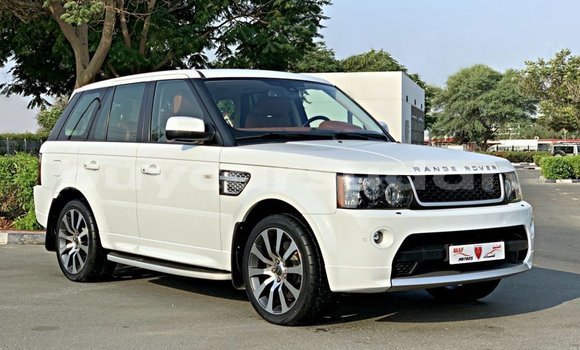 Buy Import Land Rover Range Rover White Car in Import - Dubai in Al Jazirah State