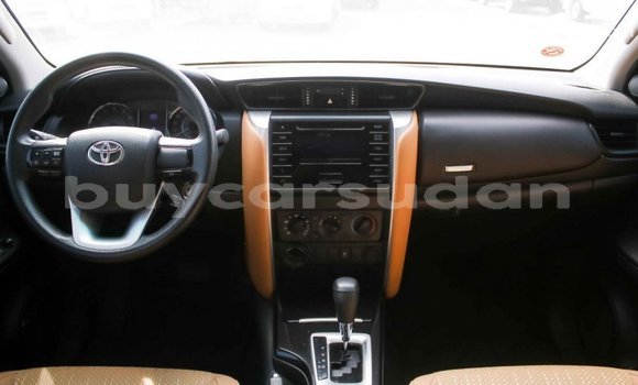 Buy Import Toyota Fortuner White Car in Import - Dubai in Al Jazirah State Buy Import Toyota Fortuner White Car in Import - Dubai in Al Jazirah State