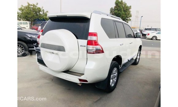 Acheter Import Voiture Toyota Prado Blanc à Import - Dubai, État d'Al Jazirah Acheter Import Voiture Toyota Prado Blanc à Import - Dubai, État d'Al Jazirah