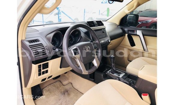 Acheter Import Voiture Toyota Prado Blanc à Import - Dubai, État d'Al Jazirah Acheter Import Voiture Toyota Prado Blanc à Import - Dubai, État d'Al Jazirah