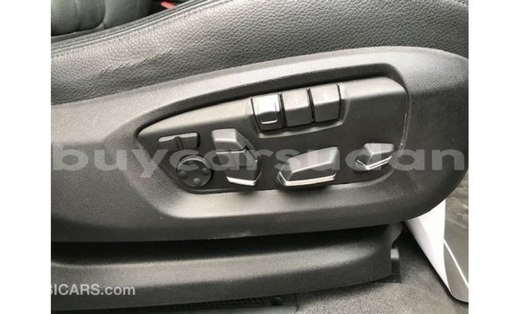 Acheter Import Voiture BMW X6 Noir à Import - Dubai, État d'Al Jazirah Acheter Import Voiture BMW X6 Noir à Import - Dubai, État d'Al Jazirah