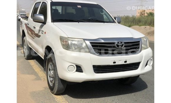 Buy Import Toyota Hilux White Car in Import - Dubai in Al Jazirah State Buy Import Toyota Hilux White Car in Import - Dubai in Al Jazirah State