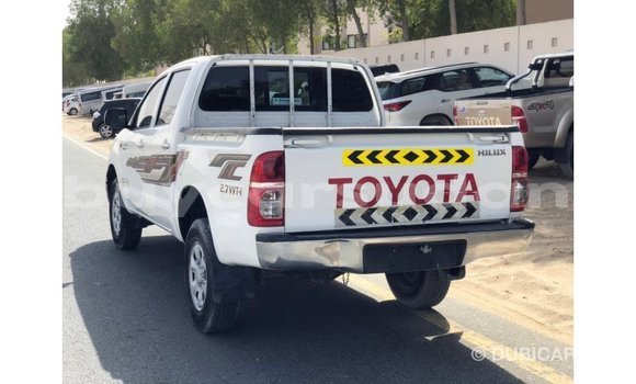 Buy Import Toyota Hilux White Car in Import - Dubai in Al Jazirah State Buy Import Toyota Hilux White Car in Import - Dubai in Al Jazirah State