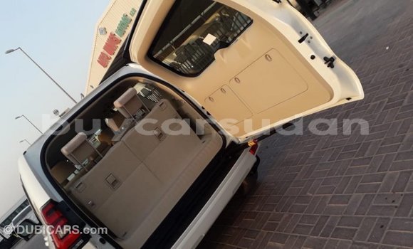 Acheter Import Voiture Toyota Prado Blanc à Import - Dubai, État d'Al Jazirah Acheter Import Voiture Toyota Prado Blanc à Import - Dubai, État d'Al Jazirah