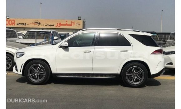Acheter Import Voiture Mercedes-Benz GLE Blanc à Import - Dubai, État d'Al Jazirah Acheter Import Voiture Mercedes-Benz GLE Blanc à Import - Dubai, État d'Al Jazirah