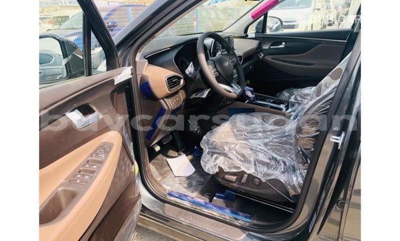 Acheter Import Voiture Hyundai Santa Fe Vert à Import - Dubai, État d'Al Jazirah Acheter Import Voiture Hyundai Santa Fe Vert à Import - Dubai, État d'Al Jazirah