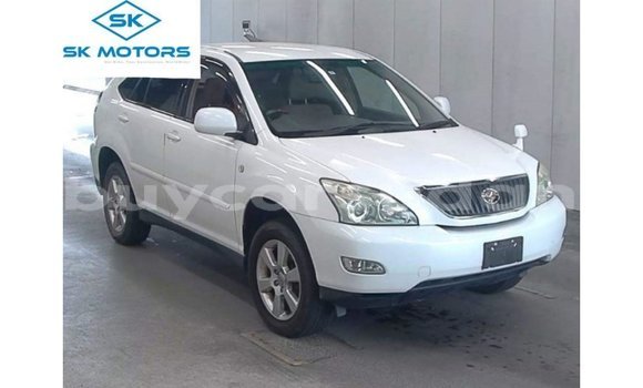 Buy Import Toyota Harrier White Car in Import - Dubai in Al Jazirah State