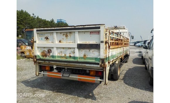 Buy Import Isuzu Rodeo White Car in Import - Dubai in Al Jazirah State Buy Import Isuzu Rodeo White Car in Import - Dubai in Al Jazirah State