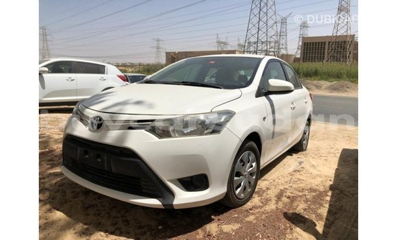 Acheter Import Voiture Toyota Yaris Blanc à Import - Dubai, État d'Al Jazirah Acheter Import Voiture Toyota Yaris Blanc à Import - Dubai, État d'Al Jazirah
