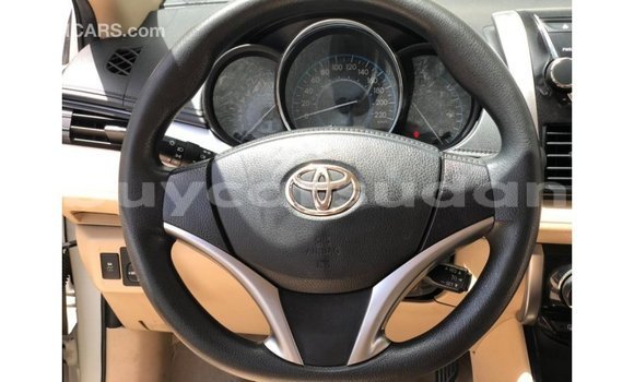 Acheter Import Voiture Toyota Yaris Blanc à Import - Dubai, État d'Al Jazirah Acheter Import Voiture Toyota Yaris Blanc à Import - Dubai, État d'Al Jazirah