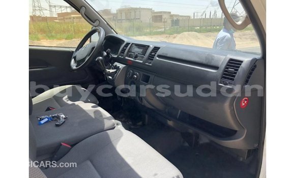 Buy Import Toyota Hiace White Car in Import - Dubai in Al Jazirah State Buy Import Toyota Hiace White Car in Import - Dubai in Al Jazirah State