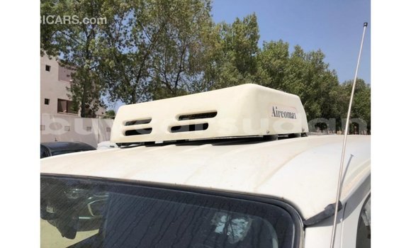 Buy Import Toyota Hiace White Car in Import - Dubai in Al Jazirah State Buy Import Toyota Hiace White Car in Import - Dubai in Al Jazirah State