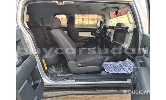 Buy Import Toyota FJ Cruiser Other Car in Import - Dubai in Al Jazirah State Buy Import Toyota FJ Cruiser Other Car in Import - Dubai in Al Jazirah State