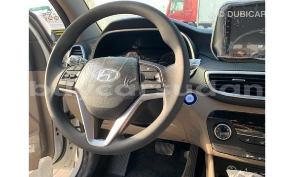 Acheter Import Voiture Hyundai Tucson Blanc à Import - Dubai, État d'Al Jazirah Acheter Import Voiture Hyundai Tucson Blanc à Import - Dubai, État d'Al Jazirah