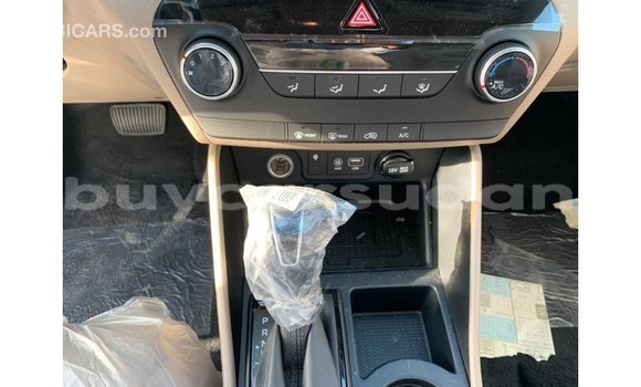 Acheter Import Voiture Hyundai Tucson Blanc à Import - Dubai, État d'Al Jazirah Acheter Import Voiture Hyundai Tucson Blanc à Import - Dubai, État d'Al Jazirah