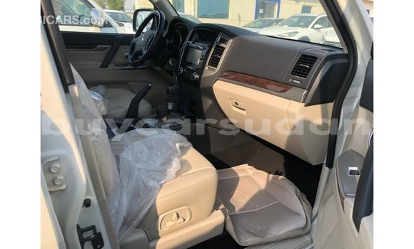 Buy Import Mitsubishi Pajero Black Car in Import - Dubai in Al Jazirah State Buy Import Mitsubishi Pajero Black Car in Import - Dubai in Al Jazirah State
