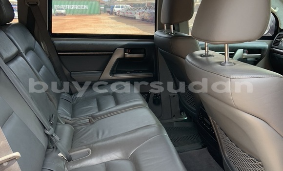 Buy Used Toyota Land Cruiser Silver Car in Khartoum in Khartoum Buy Used Toyota Land Cruiser Silver Car in Khartoum in Khartoum